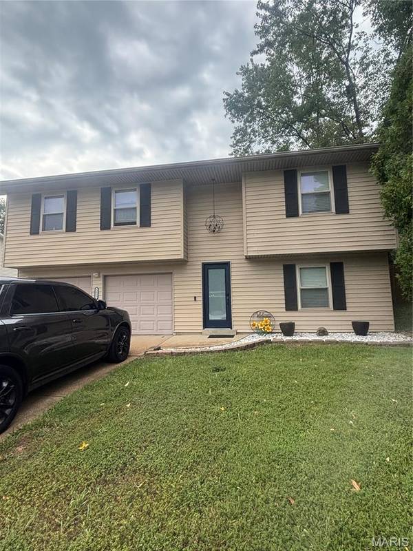 3833 Red Bud DR, Imperial, MO 63052