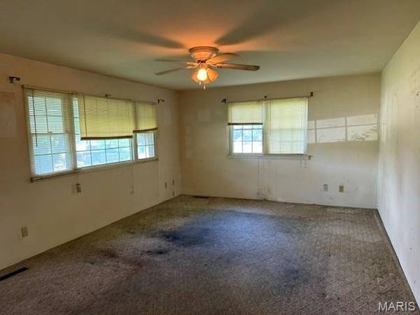 507 Crestview ST, Cuba, MO 65453