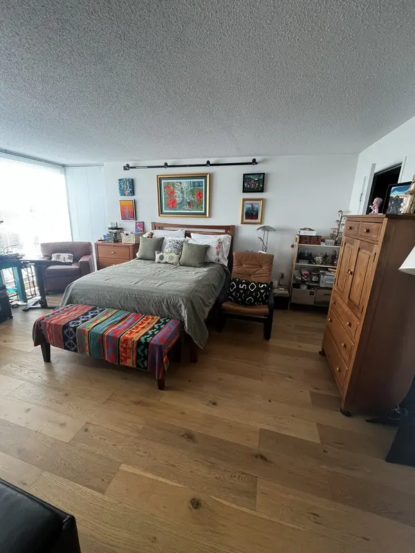 1720 Maple AVE #1750, Evanston, IL 60201