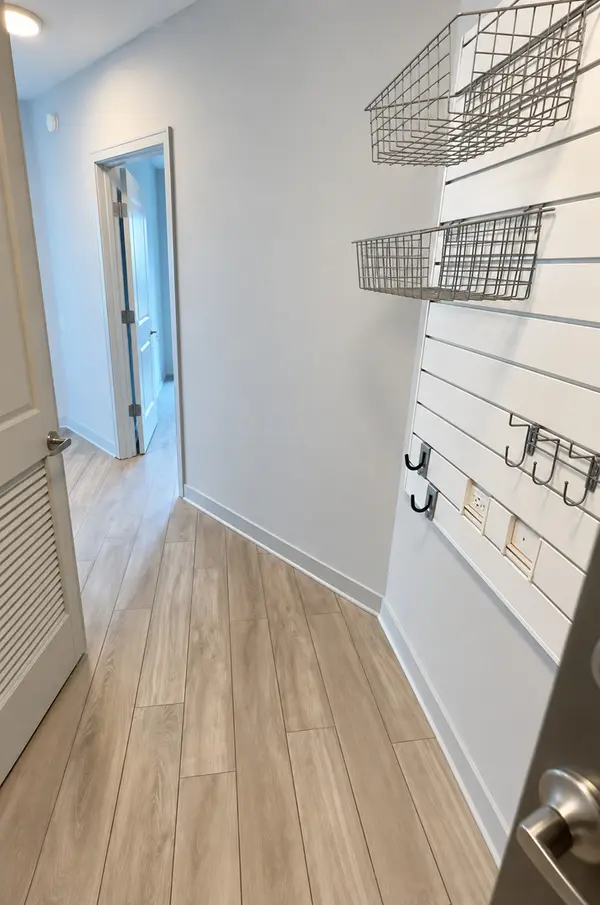1025 W Addison ST #534H, Chicago, IL 60613