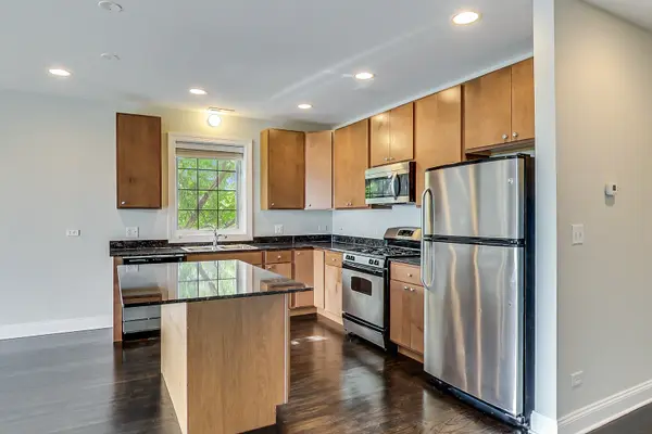 3332 W Palmer ST #3W, Chicago, IL 60647