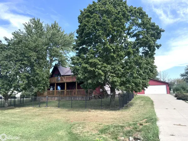 196 Lakeview DR, Melrose, IA 52569