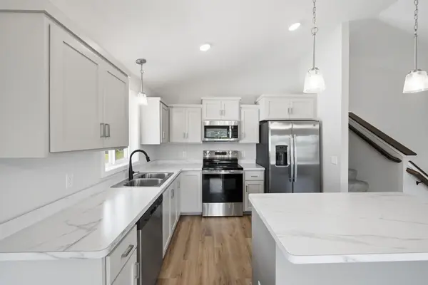 415 Bluebird ST, Mora, MN 55051