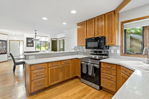 7600 Eileen ST, Eden Prairie, MN 55346