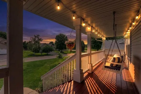 1414 Sunbird LN, Faribault, MN 55021