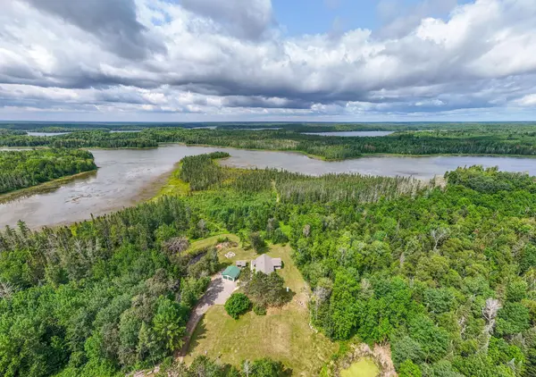 52671 Becker RD, Bigfork, MN 56628