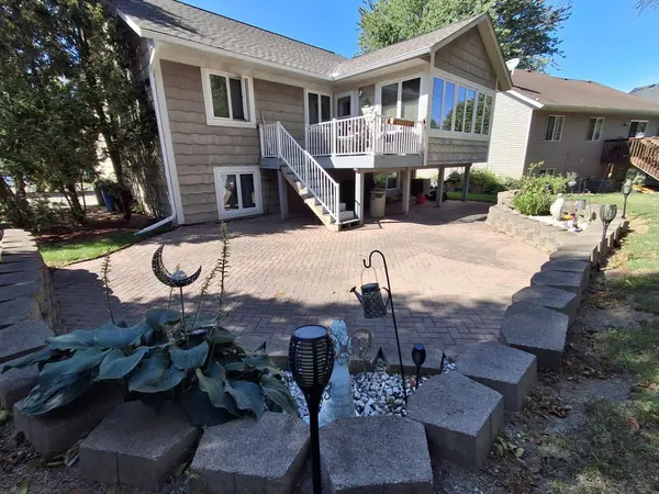 1235 Spring Hill RD, Waconia, MN 55387