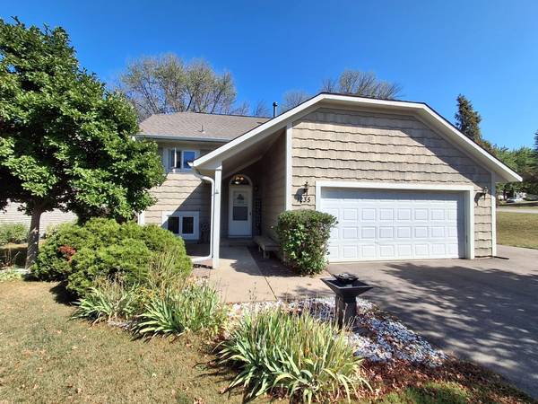 1235 Spring Hill RD, Waconia, MN 55387
