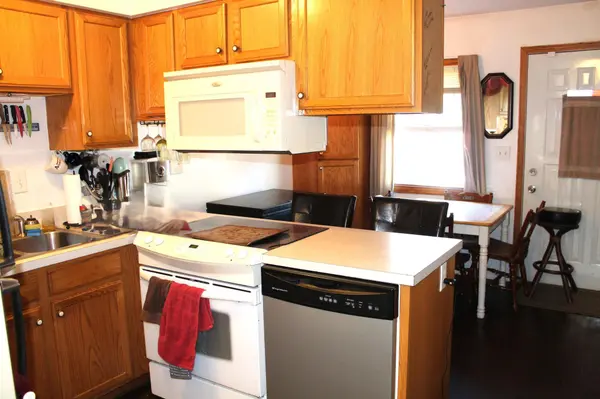 1806-1808 S 8th AVE S, Fargo, ND 58103
