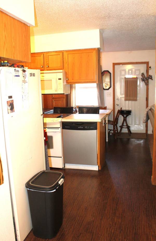 1806-1808 S 8th AVE S, Fargo, ND 58103