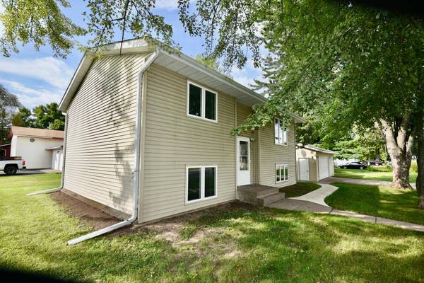 215 7th ST NE, Milaca, MN 56353