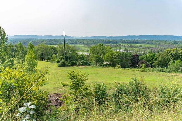 0 State RD, Fountain City, WI 54629