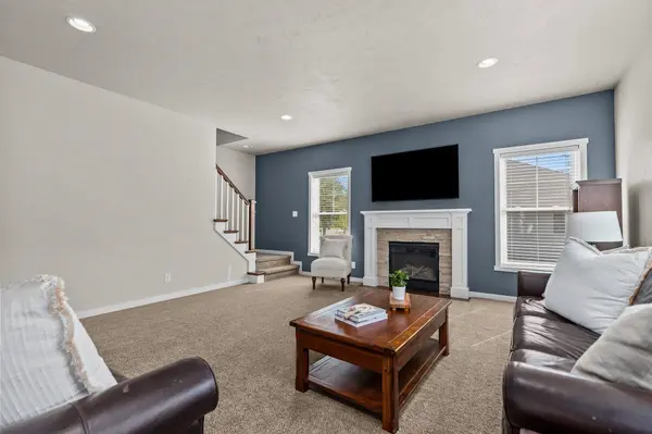 W5063 NATURES WAY DR, Sherwood, WI 54169