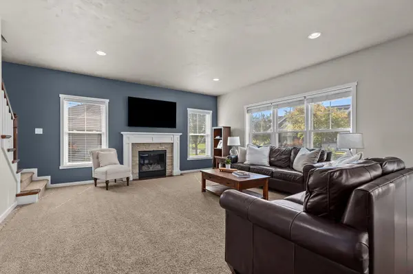 W5063 NATURES WAY DR, Sherwood, WI 54169