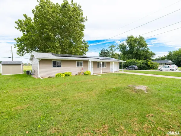 1201 EAGLE AVE, Washington, IL 61571