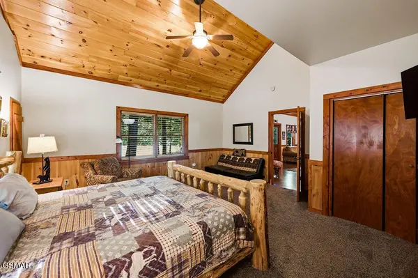 222 Amet Way #POOLINAROUND, Cosby, TN 37722