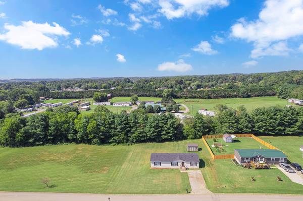 933 Ridge View Rd, Maryville, TN 37801