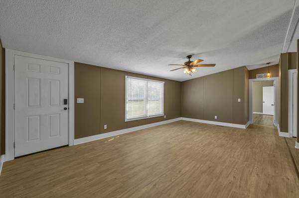 933 Ridge View Rd, Maryville, TN 37801