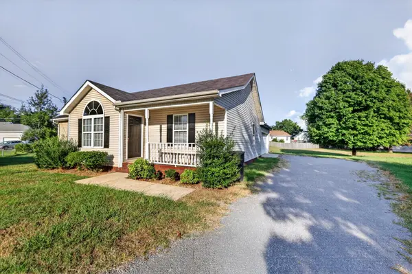 2109 Dothan Dr, Murfreesboro, TN 37128