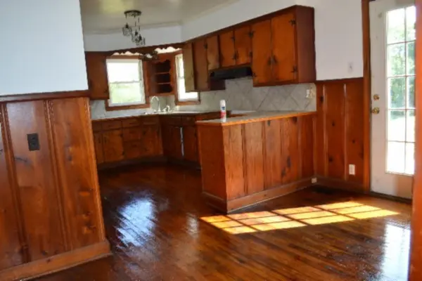 2471 Free State Rd, Gainesboro, TN 38562