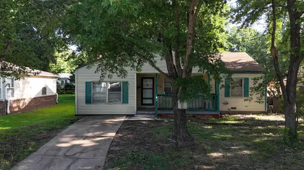 134 Stanley Dr., Arkansas City, KS 67005