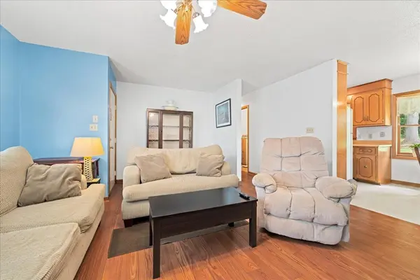 8 Cross ST, Inman, SC 29349