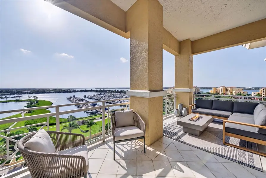 130 RIVIERA DUNES WAY #703, Palmetto, FL 34221