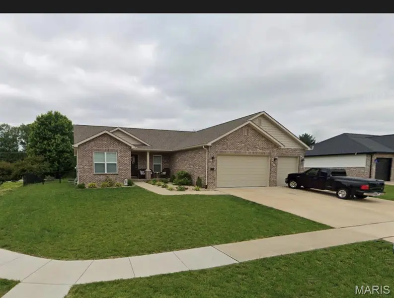 401 MARBLETON CIR, O'fallon, IL 62269