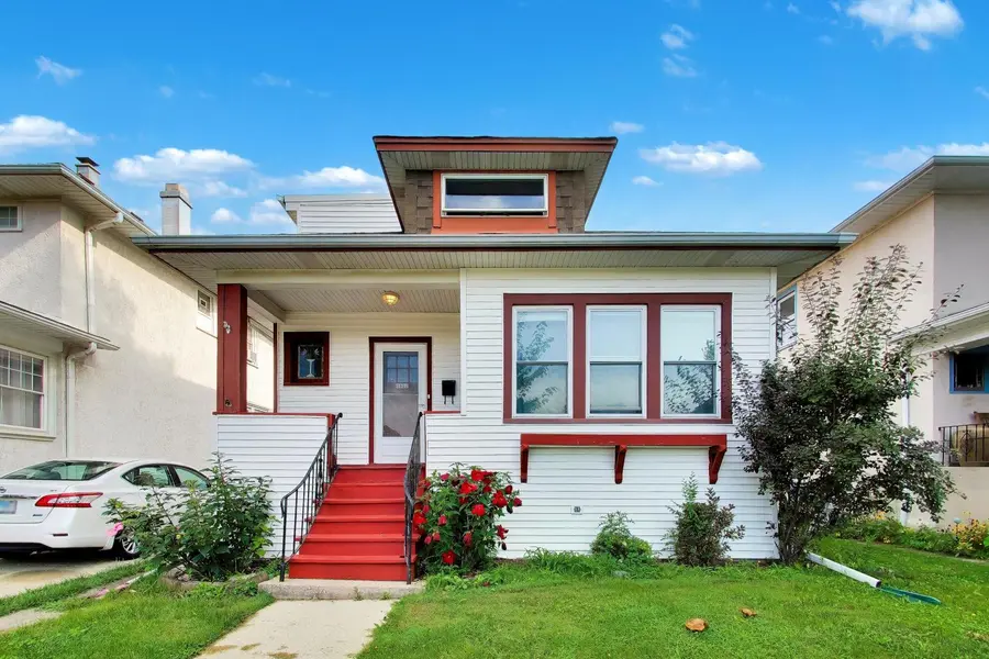 5920 W Berenice AVE, Chicago, IL 60634