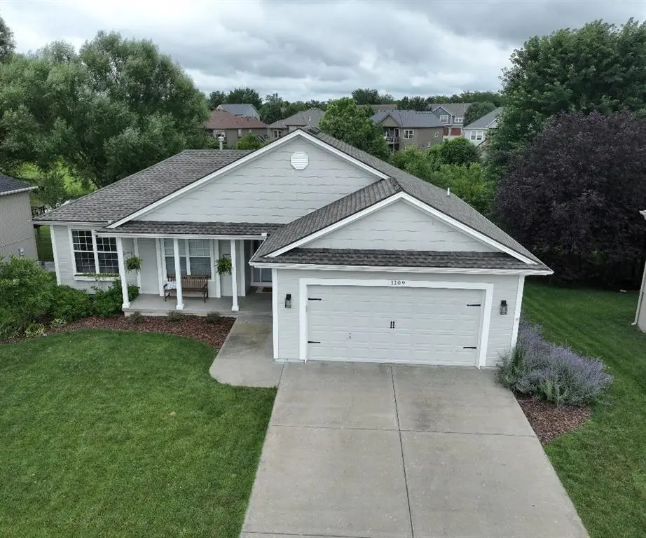1109 NW 92nd ST, Kansas City, MO 64155