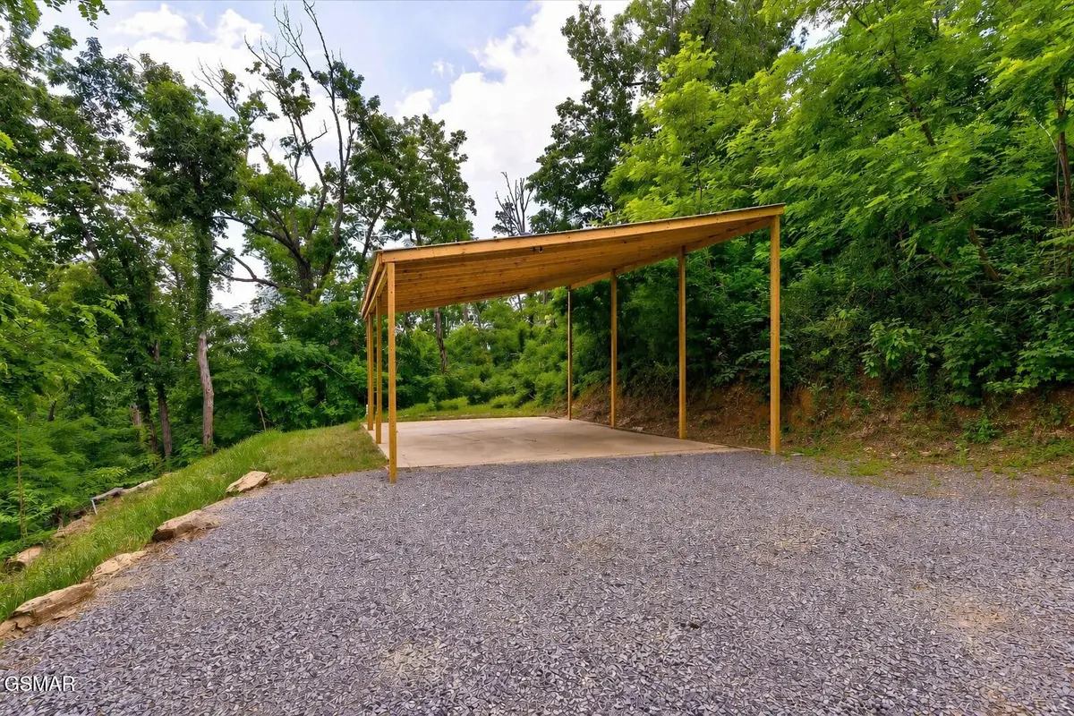 449 Troy Drive, Pigeon Forge, TN 37863