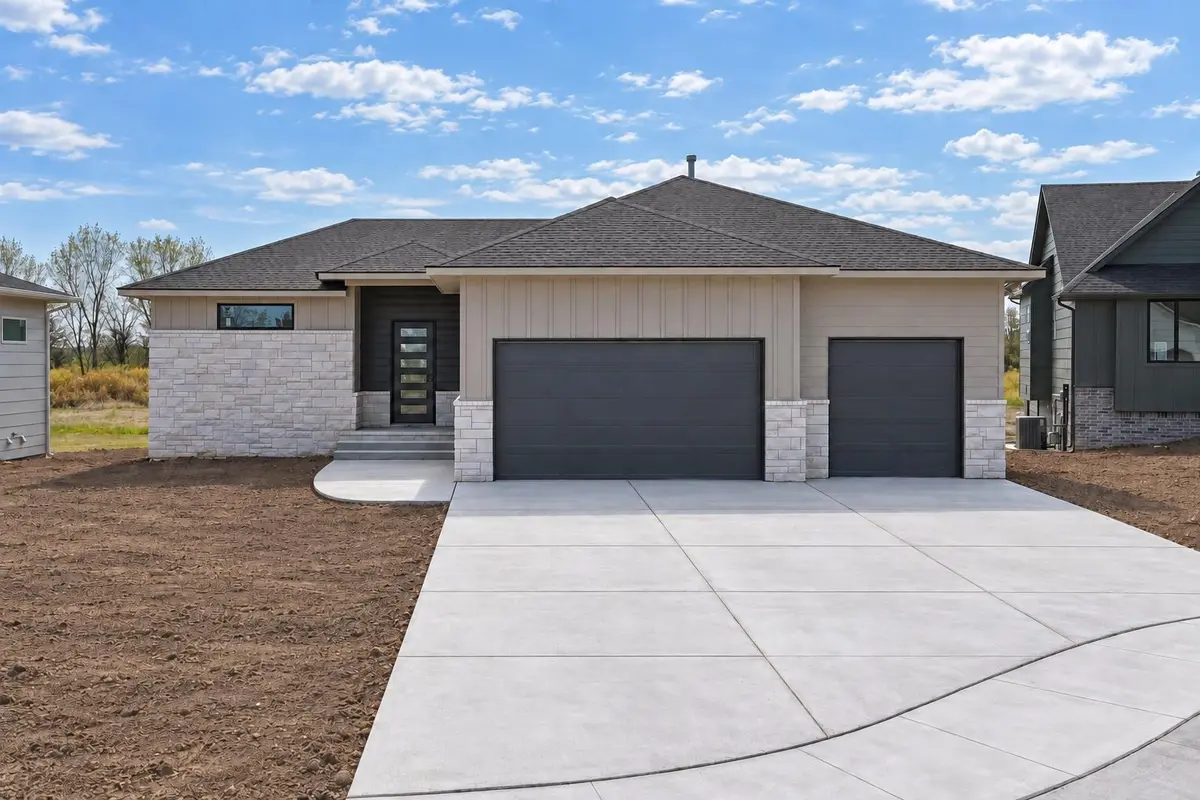 5861 N St. Paul Ct., Wichita, KS 67204