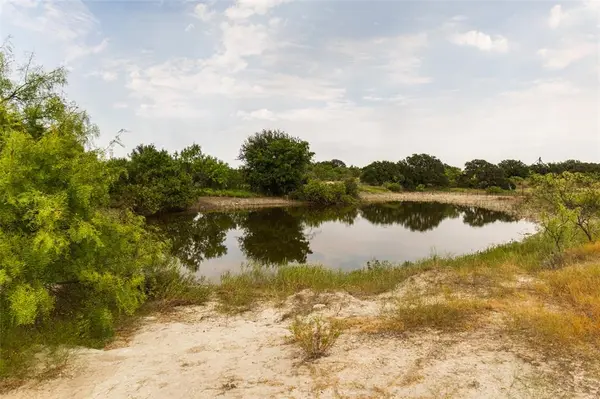 1312 W US Highway 84, Mullin, TX 76864