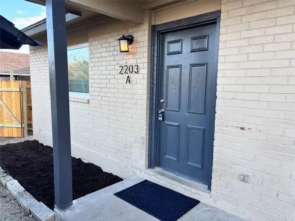 2203 Donahue LN #A, Austin, TX 78744