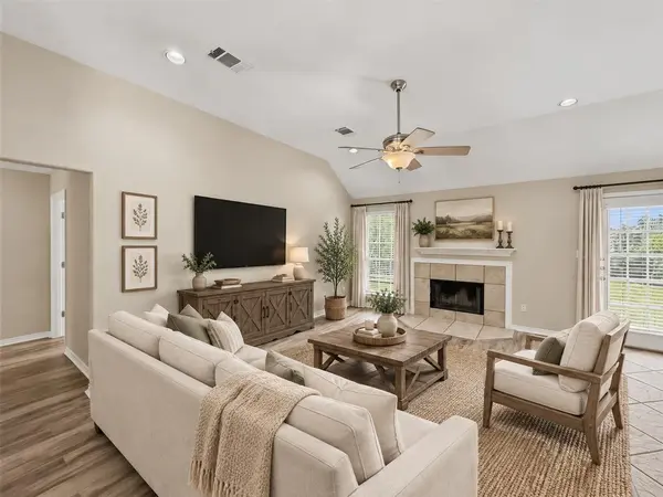 125 Barton RD, San Marcos, TX 78666