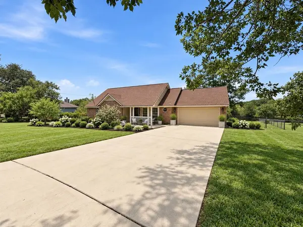 125 Barton RD, San Marcos, TX 78666