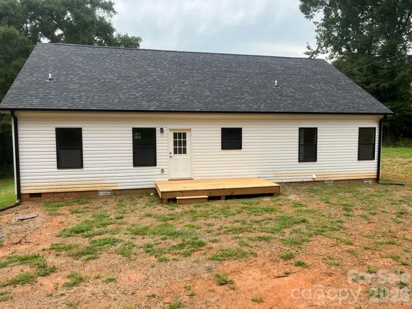 914 Old Hollis RD, Ellenboro, NC 28040