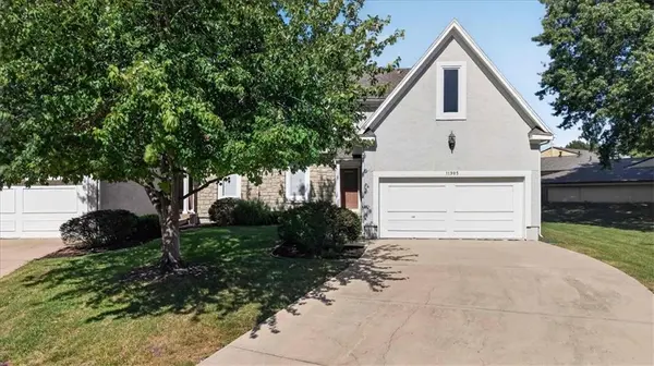 11905 Westgate CIR, Overland Park, KS 66213