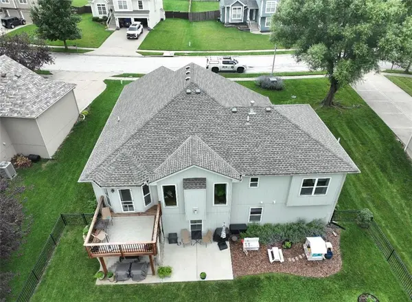 1109 NW 92nd ST, Kansas City, MO 64155