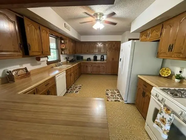 304 S Highway 69 HWY, Pittsburg, KS 66762