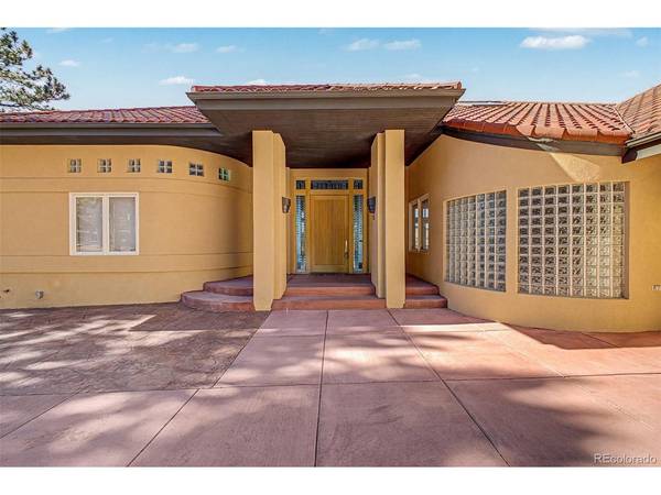 935 Castle Ridge, Golden, CO 80401