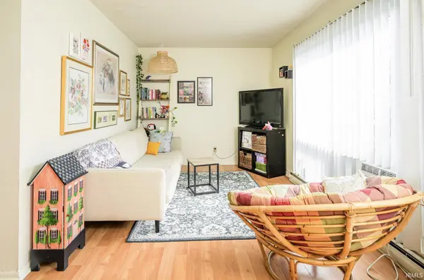 411 E 8th ST ##7, Bloomington, IN 47408