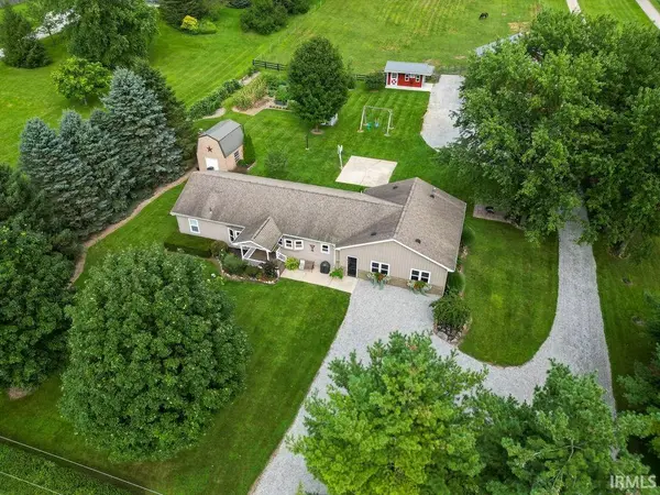 56360 County Road 33 ***, Middlebury, IN 46540