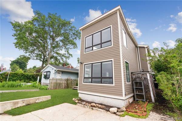 1 B Carroll ST, Bronx, NY 10464