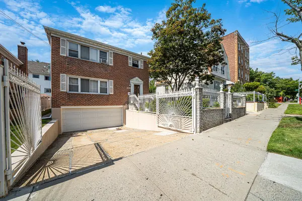 8618 164th ST, Jamaica Hills, NY 11432