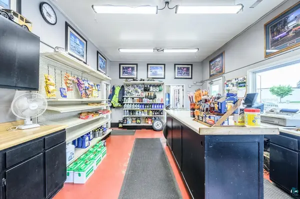306 Main St, Tower, MN 55790-0000