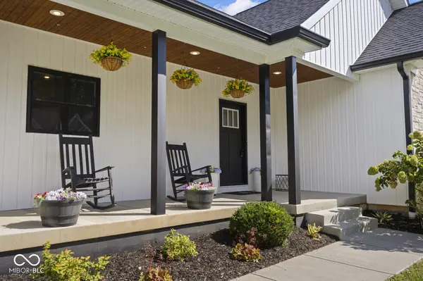 860 N Abigail LN, Ellettsville, IN 47429