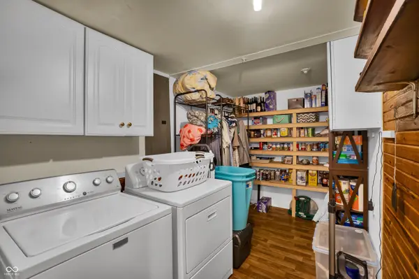 395 Coovert ST, Columbus, IN 47201