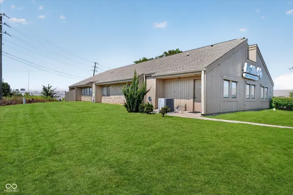 8202 Clearvista Pw #5B, Indianapolis, IN 46256