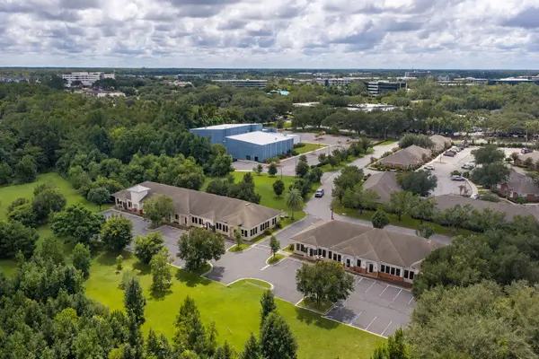 6851 SOUTHPOINT Pkwy, Jacksonville, FL 32216